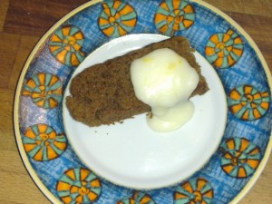 Gingerbread Cake with Lemon Icing Gingerbread Cake with Lemon Icing